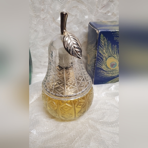 Avon Collection - Picture 3 of 4